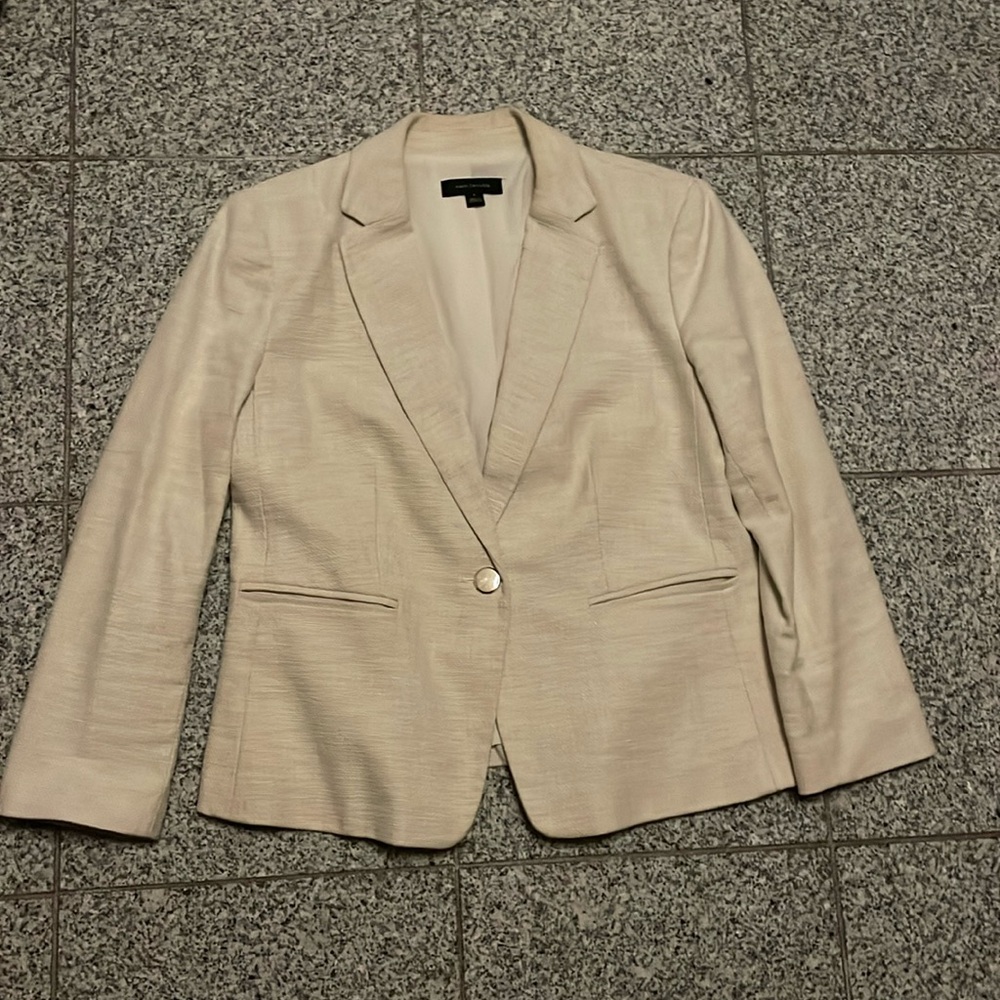 Ann Taylor Tan size 8 Blazer